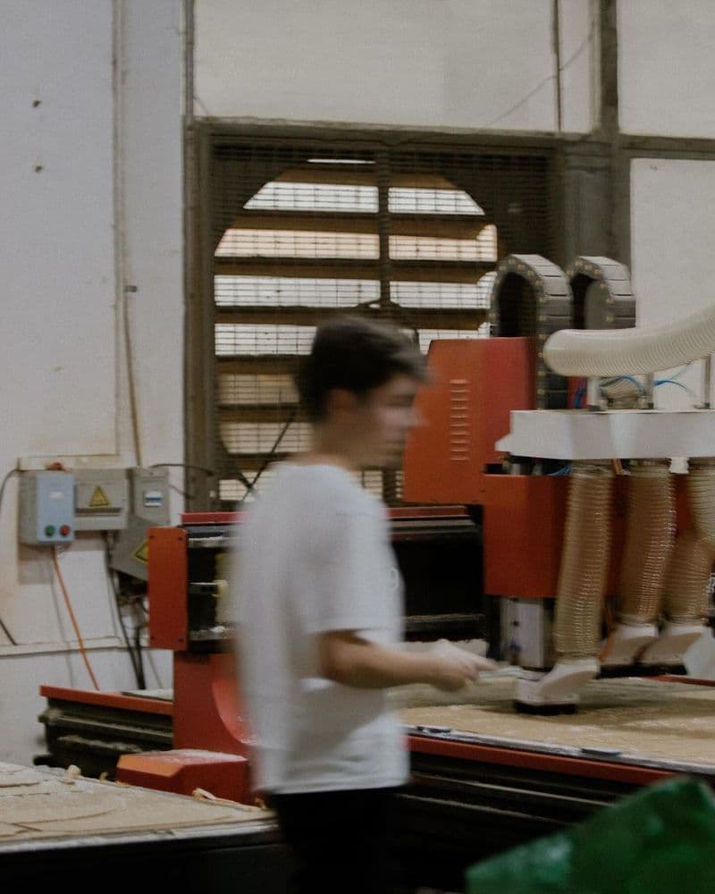 Découpe CNC des plaques de PVC certifié Mitsubishi